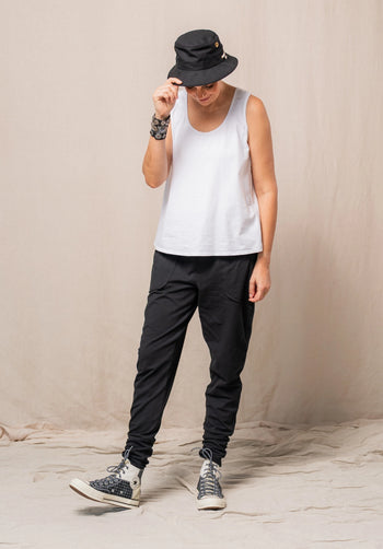 Parallel pants black organic cotton