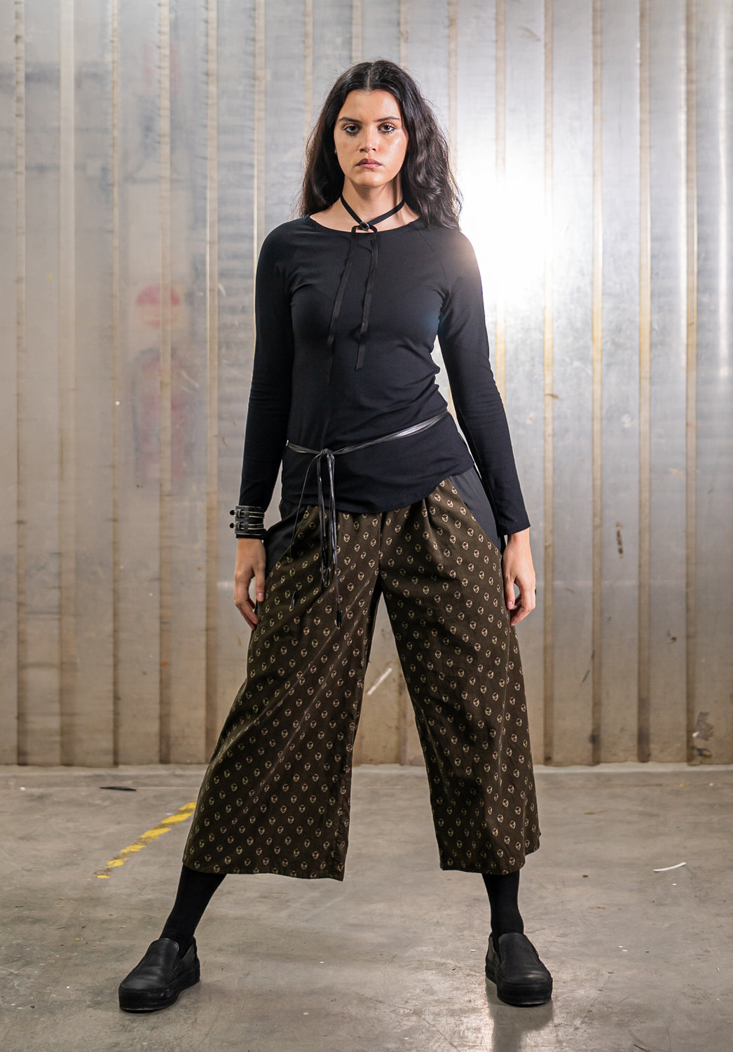 Multitude top black bamboo