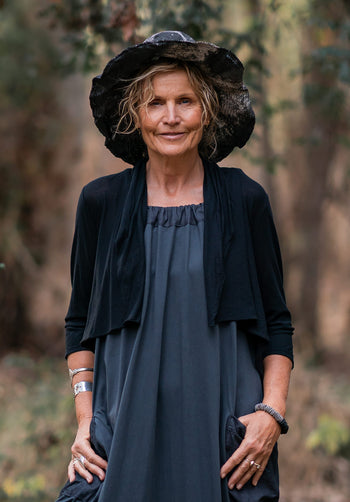 Ester cardi black superfine cotton