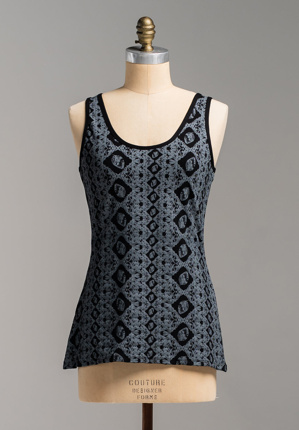 Greta singlet black Lacey Leaf Print
