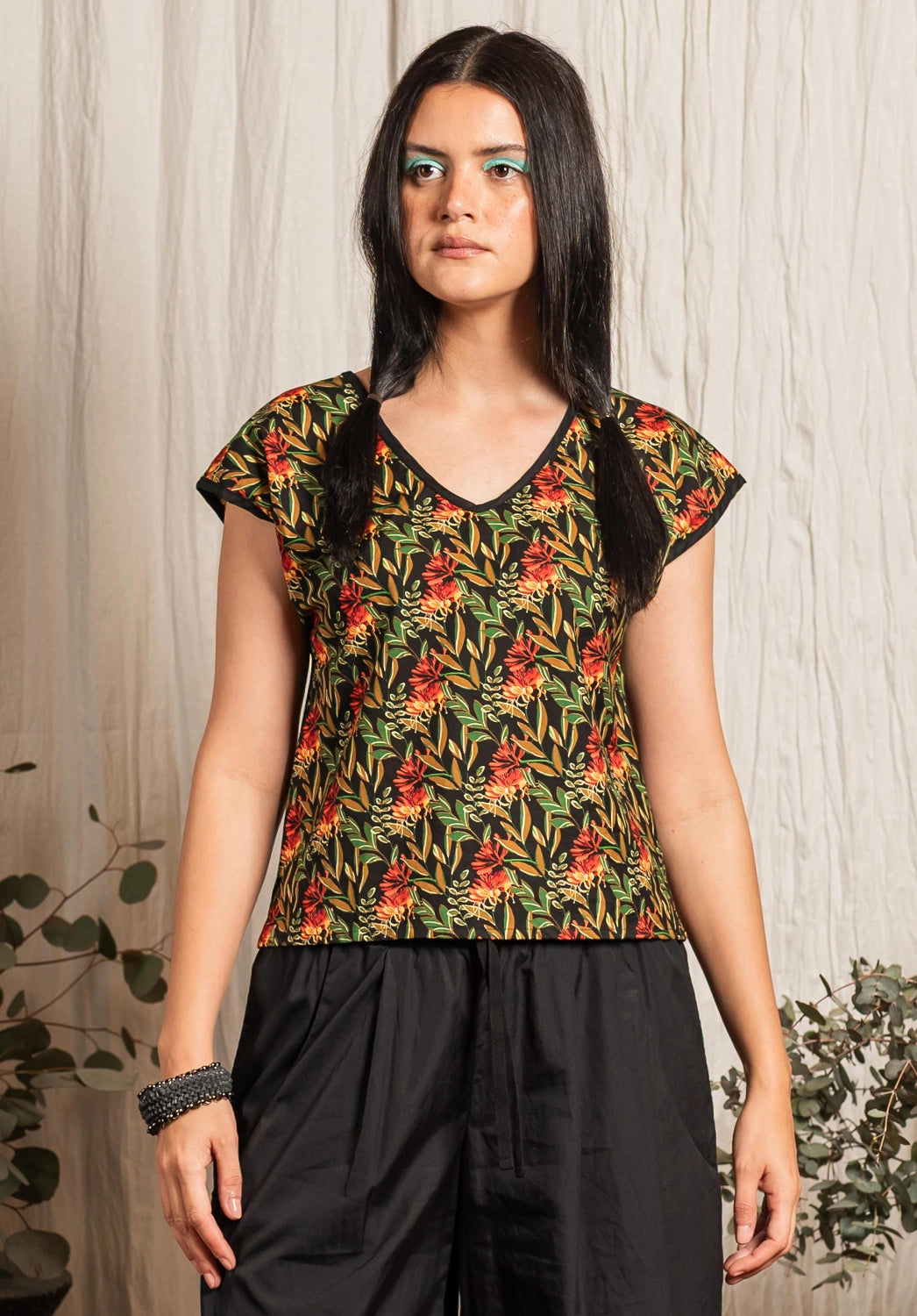 Moonflower top Floral Print Black