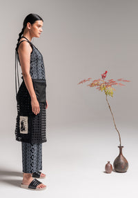 Ranticulated Apron