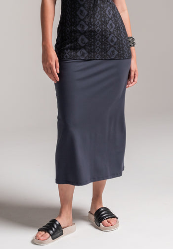 Thea skirt storm