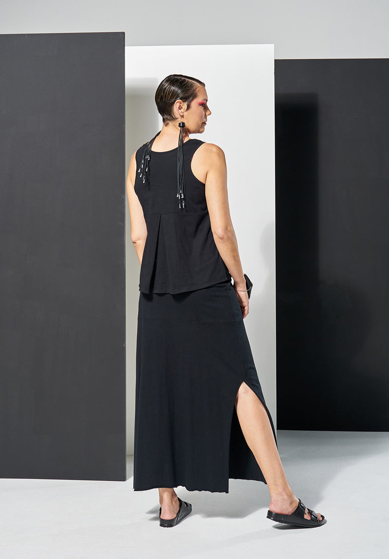 organic cotton fashion, sustainable fashion online, black cotton tops