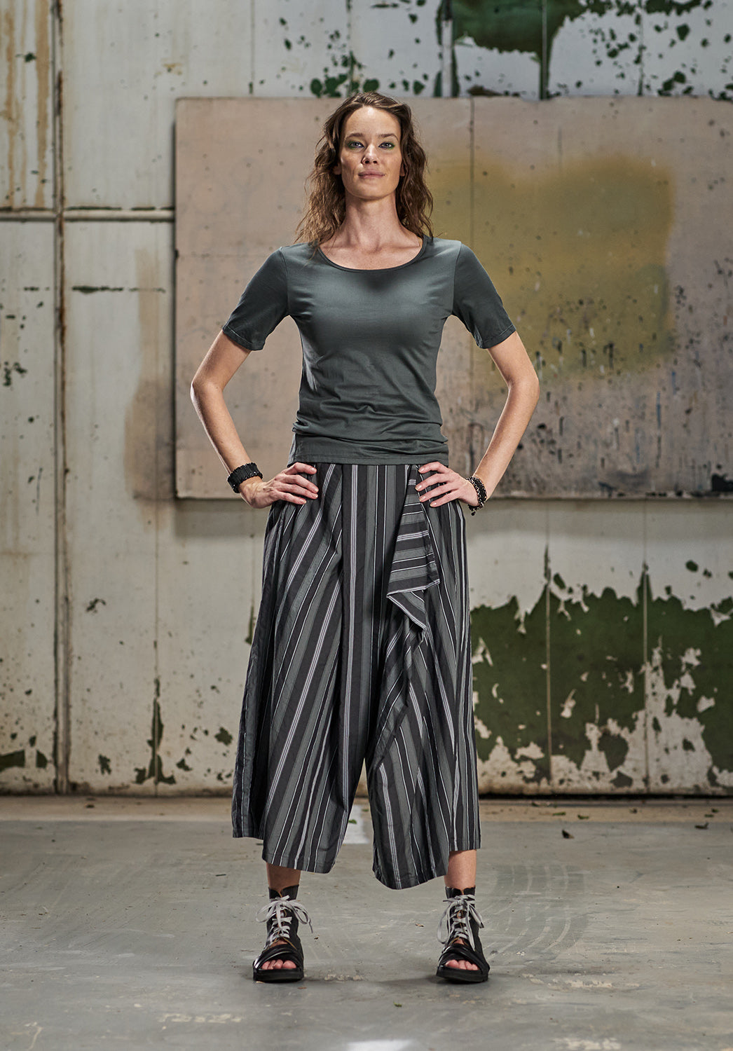 shop 100% australian made tees, cotton tees australia, ethical clothing australia, shop womens tees online, 100% made in australia