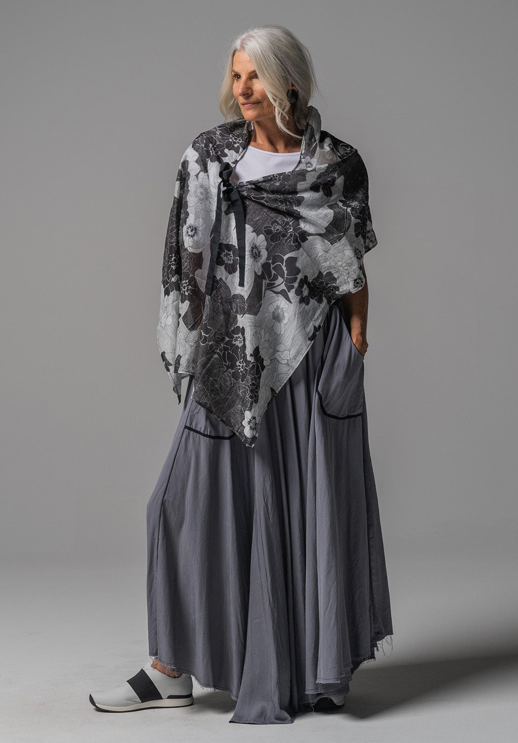 Montage scarf black grey cotton silk